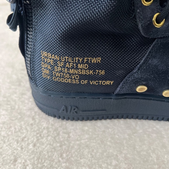 Men's Nike SF Air Force 1 Mid Obsidian Metallic Gold Sneakers - Picture 9 of 14